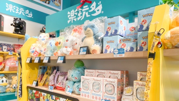 「寶可夢聖誕趴 」盛大展開！寶可夢鍵盤&滑鼠組全台首賣，65公分巨大拉普拉斯限量必收