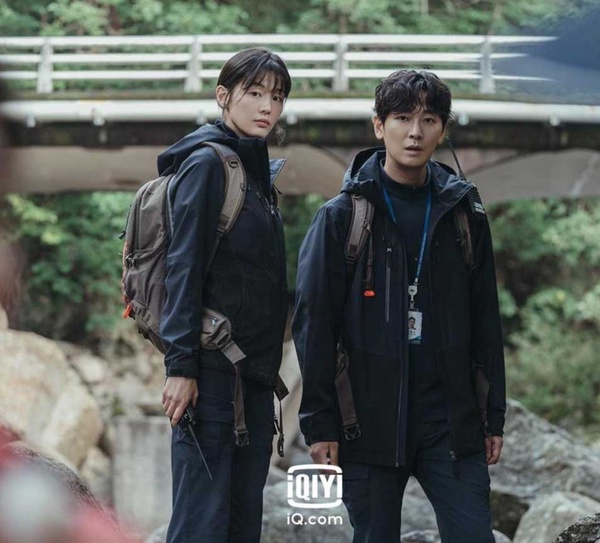 2021推特熱門韓劇Top10！《海岸村恰恰恰》、《魷魚遊戲》名次意外低，《Happiness》第二，冠軍是今年話題王