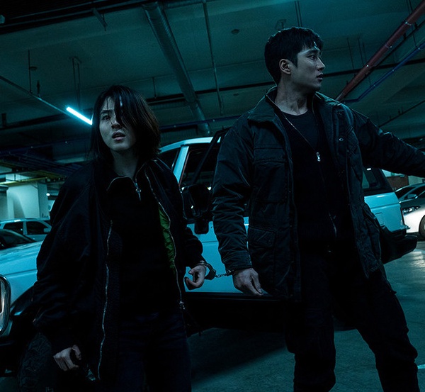 2021Netflx韓劇「全球播放量」Top10！宋江3劇進榜，金宣虎《海岸村恰恰恰》第七名，韓素希《以吾之名》打敗《文森佐》成世界第三