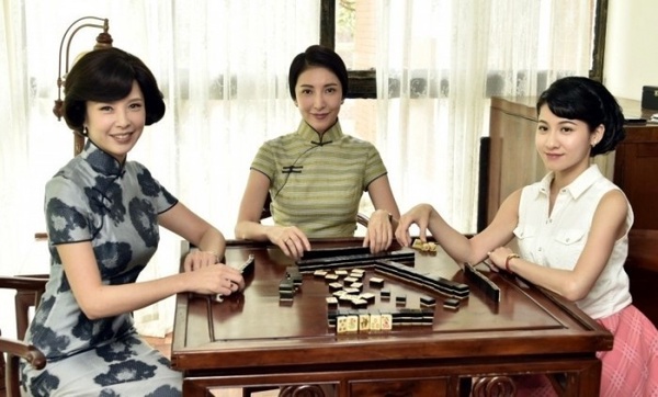 想看他們演《華燈初上》！網推天心演酒店小姐PK楊謹華，還推阿信演「那卡西樂隊」嗨爆酒店