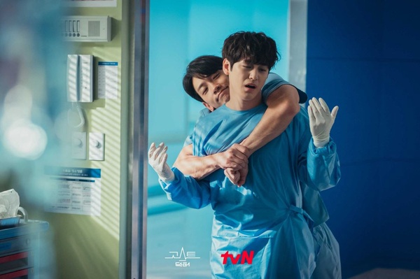 2022 tvN韓劇盤點！金宇彬、南柱赫、李鍾碩男神回歸，車銀優《Island》扮演驅魔師！
