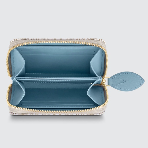 LOUIS VUITTON 拉鏈零錢包，NT20,100