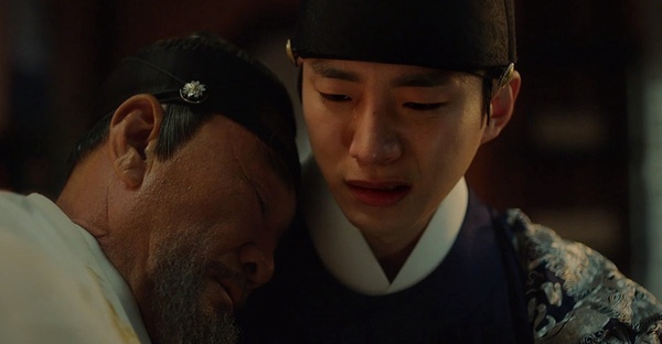 《衣袖紅鑲邊》李俊昊哭戲藏魔鬼細節！阿公駕崩，他「心碎到說不出話」連聲音都有戲！