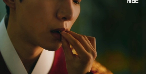 《衣袖》歷史上的宮女解析！德任「至密宮女」是最可能變嬪妃的宮女？連王圓房也得管？