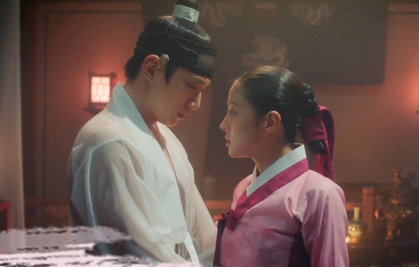 《衣袖》歷史上的宮女解析！德任「至密宮女」是最可能變嬪妃的宮女？連王圓房也得管？
