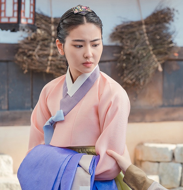 《衣袖》歷史上的宮女解析！德任「至密宮女」是最可能變嬪妃的宮女？連王圓房也得管？