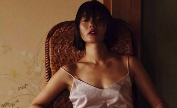 關於《寧靜海》裴斗娜的7件事！電影《青春》一脫成名，LV創意總監也是她的超級粉絲