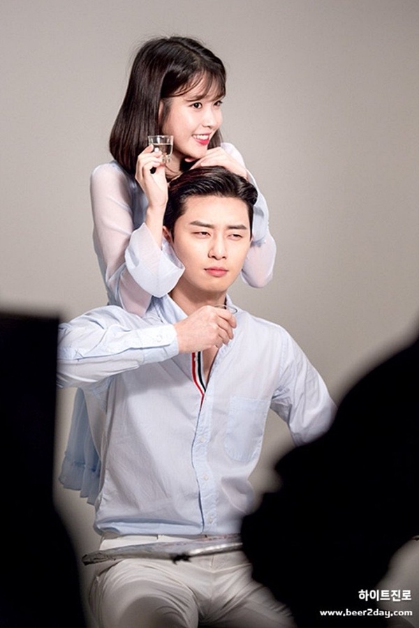 2022元旦情侶預測！IU&朴敘俊、宋江&韓韶禧都上榜，網友列證據指李敏鎬女友是她