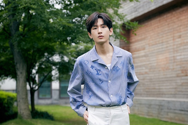 10位「90後陸劇男星」發展大不同！肖戰頂流中的頂流，李現轉戰電影圈，成毅爆紅又熄火