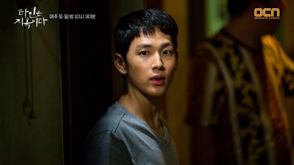 《衣袖紅鑲邊》李俊昊熬12年翻紅!韓網熱議「偶像轉型演員」代表作,IU、任時完都入榜
