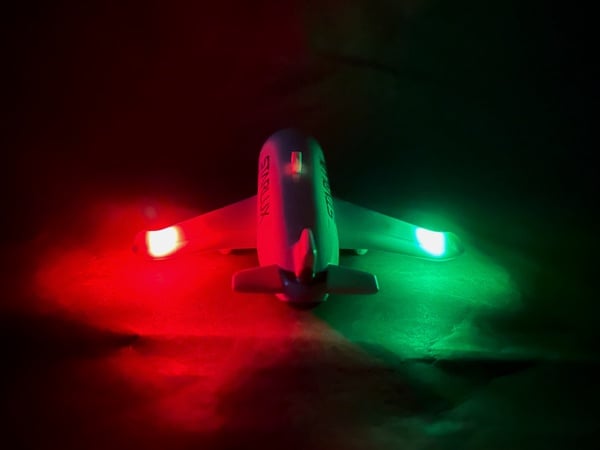 星宇航空飛機icash2.0這天開賣！嗶卡機翼閃爍燈光＋說「歡迎登機」語音，航空迷別錯過