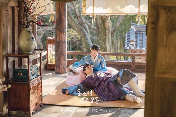 《衣袖紅鑲邊》歷史上祘有多愛德任?霸道求愛,還親手為她寫墓誌銘:你的死,我非常非常悲傷