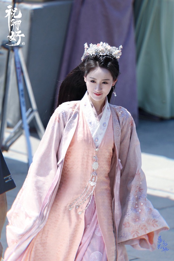 2022待播古裝劇女主造型4：袁冰妍《落花時節又逢君》、《祝卿好》