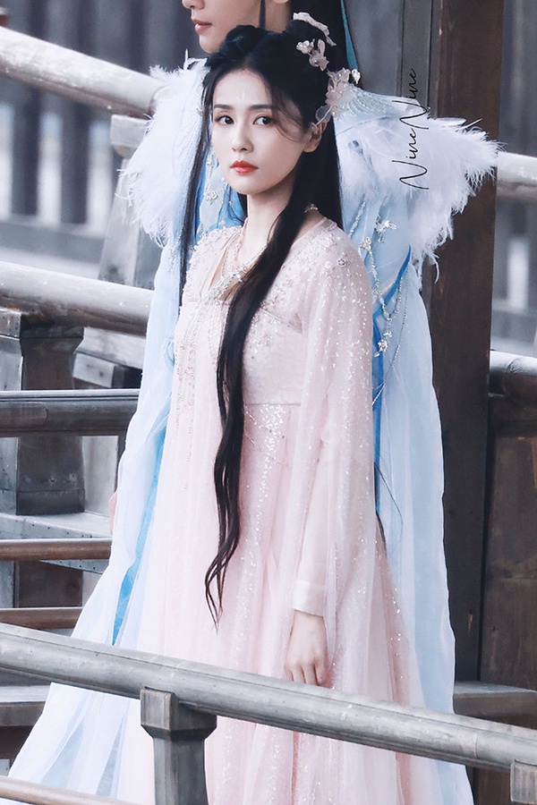 2022待播古裝劇女主造型5：白鹿《長月燼明》