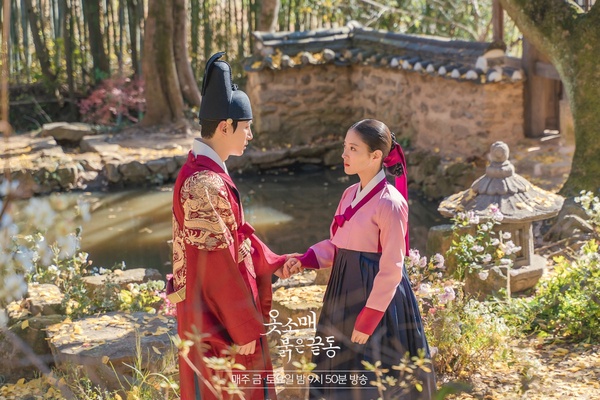 《衣袖》9幕後故事！祘最想收入後宮的是「徐尚宮」？網神統計，李祘示愛11次，被拒6次