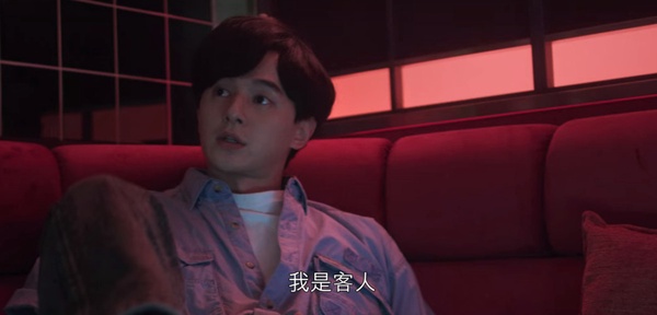 《華燈2》何予恩7大煩人之處！恐怖情人還沒擔當，愛子忙念書忙打工，而他成天醉倒在光