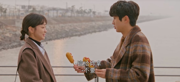 Netflix《那年，我們的夏天》崔宇植6個心動攻勢！霸氣壁咚&amp;還約延秀回家喝紅棗茶？小雄終於「懂事」了