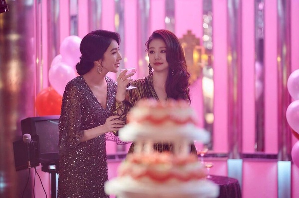Netflix《華燈初上2》蘇慶儀羅雨儂為何反目?「我想要的,你總能輕易丟掉」蘇的嫉妒都源於深深自卑