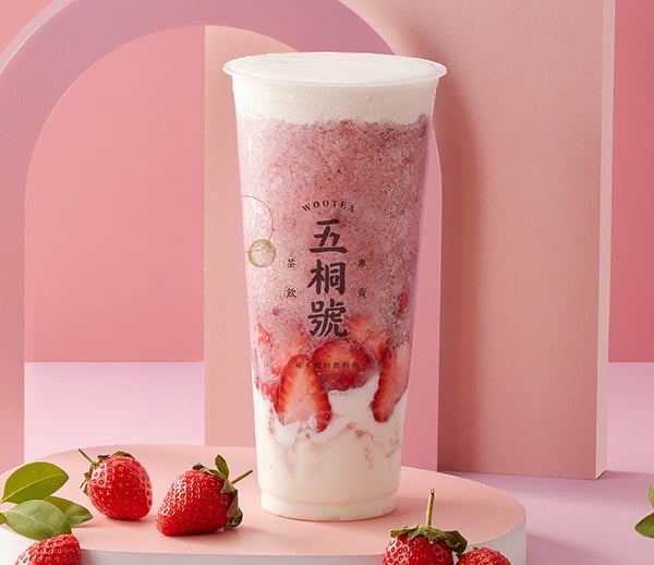 13家超商、飲料店「草莓牛奶」新品推薦！大苑子、再睡5分鐘、迷客夏、85度C都有