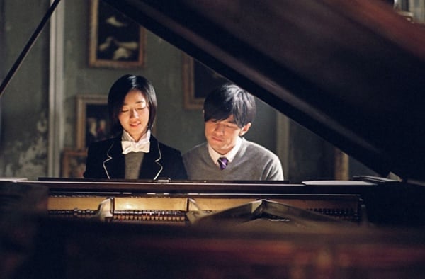 Netflix《那年我們的夏天》藏台灣彩蛋！14個電影標題解析，《美麗人生》指志雄身世，結局標題曝光？