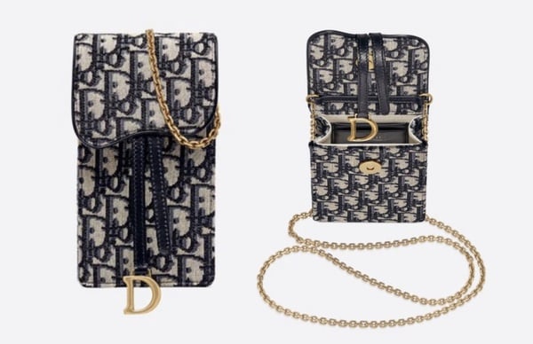 CHANEL 鏈子手機套，NT.77600
