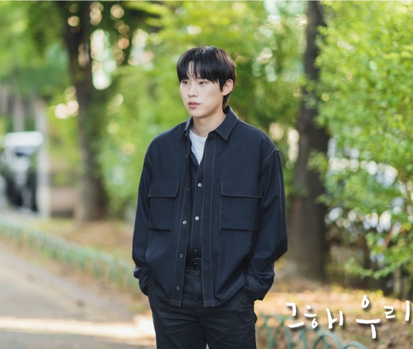 Netflix《那年，我們的夏天》志雄實慘！不只是愛情的局外人，「渴望的愛從來沒得到」親媽傷害了他一生