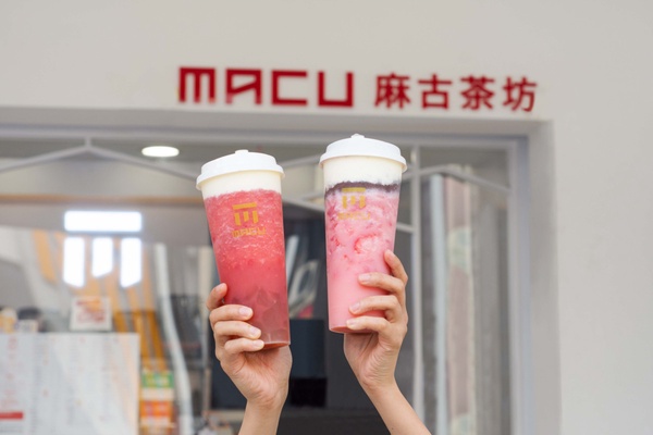 草莓季登場！麻古茶坊「芝芝草莓、草莓提拉米蘇2.0」同步上市，超夯提拉米蘇再進化