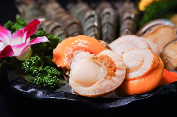 台北燒肉推薦！胡同「一牛楽」日本和牛、極厚牛舌必吃，馬辣推吃到飽「夯下去燒肉」