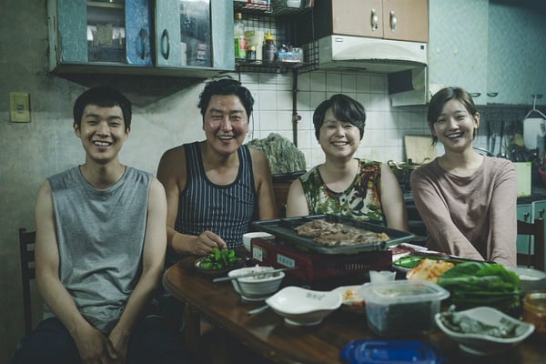 崔宇植、李俊昊熬10年翻紅！韓網熱議星路不順的演員，劉寅娜大齡出道、這位主演都崩了