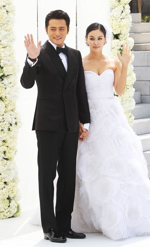 韓星「世紀婚禮」！朴信惠結婚穿百萬婚紗&amp;amp;宋仲基宋慧喬婚禮花1億，全智賢花20億最貴！