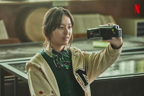 Netflix《殭屍校園》5大看點！19禁喪屍場面、集結新生代主演群，血腥驚悚程度超到位！