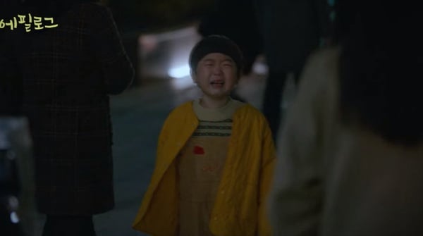 《那年我們》8個魔鬼細節！小雄筆名來自「梵谷」？雄延秀「鞋子不同色」藏超絕巧思！