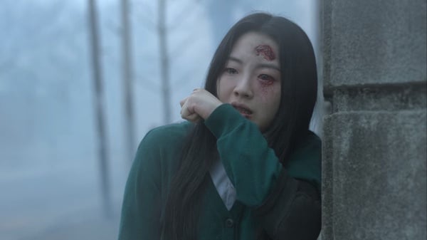 《殭屍校園》結局未解伏筆！青山可能沒死？南拉的話藏玄機？「半屍人」會是解毒關鍵？