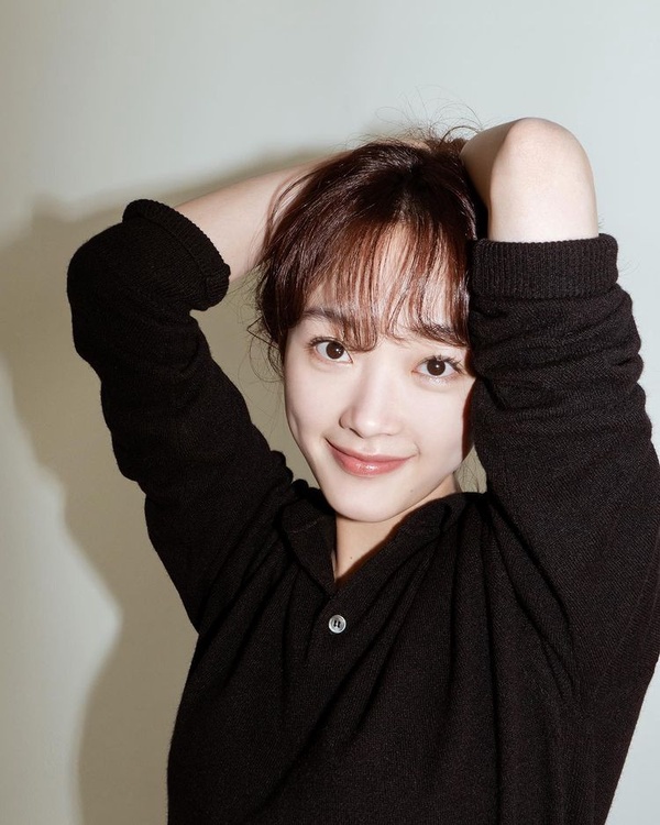 Netflix《殭屍校園》6位「高顏值主角」！《魷魚遊戲》李瑜美甜又媚，朴所羅門當車銀優情敵也不輸?