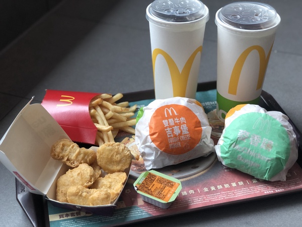 麥當勞優惠券2022來了！麥當勞「虎年優惠券」連42天麥克雞塊、冰炫風一元多一件