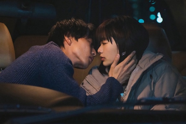 20部「2022日劇」推薦！《金魚妻》妻子外遇大談禁忌戀，佐藤健《初戀》主題曲回憶殺