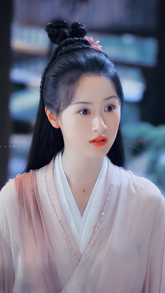 網評近五年「最深入人心的陸劇女主」TOP 8：袁冰妍 飾演《琉璃》褚璇璣