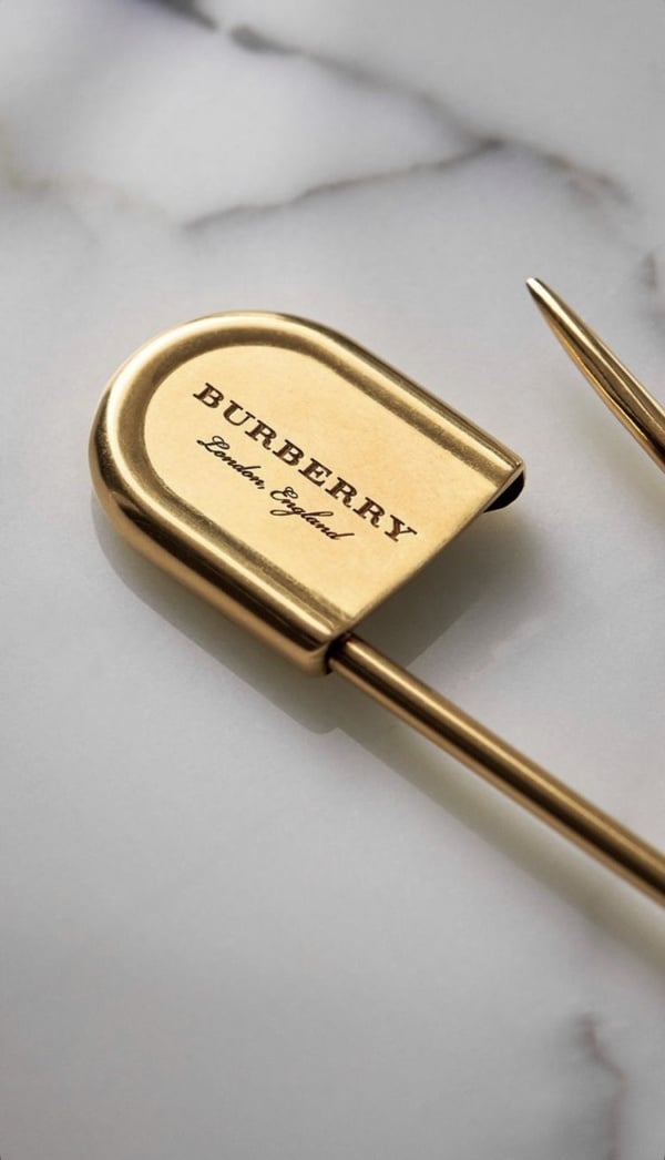 「精品質感風」手機桌布特搜！LV、YSL、CHANEL店景圖絕美，LOEWE、GUCCI時尚迷必收藏