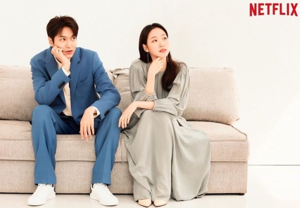 Netflix「韓劇畫報」CP感！玄彬孫藝珍愛情藏不住，《二十五二十一》《殭屍校園》無功無過，《氣象廳的人們》火花驚人！