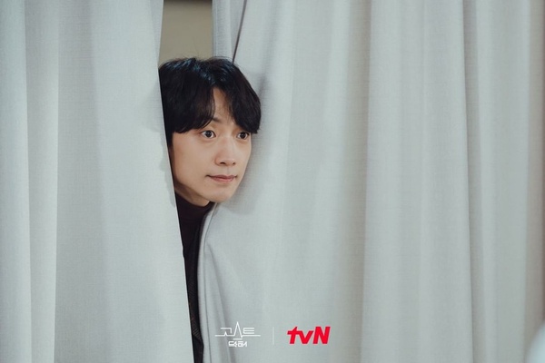 2月熱播韓劇話題度TOP10：《花開時想月》1.36%