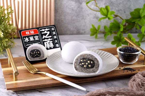 好吃大福推薦！桂冠冰菓室芝麻冰淇淋大福、花生冰淇淋大福即日起搶先開賣
