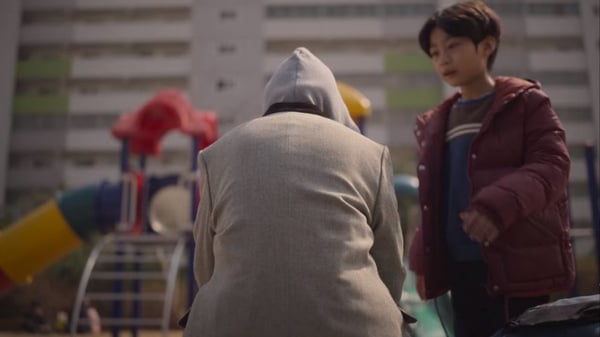 《少年法庭》是真的！高中生分屍8歲女，竟說「她手指好美」、小學生殺朋友卻免坐牢！