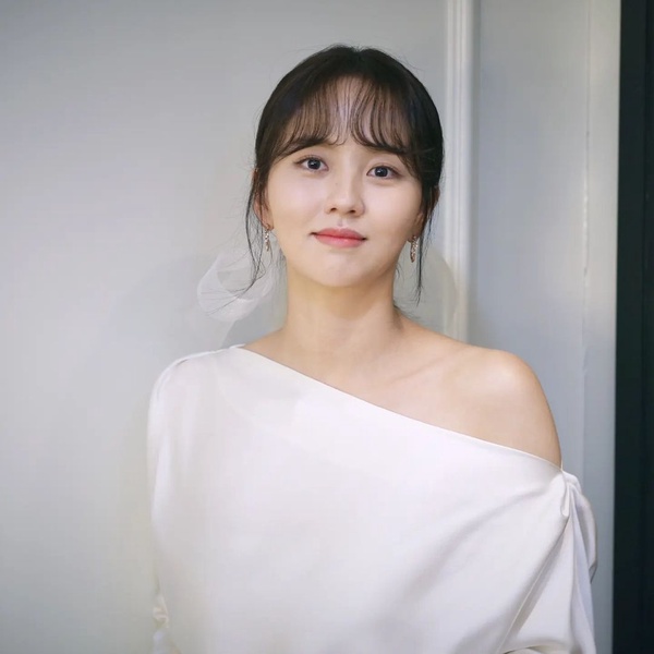 2022「最美韓國女演員」TOP10！孫藝珍、宋慧喬、韓韶禧進榜，「她」以壓倒性票數奪冠