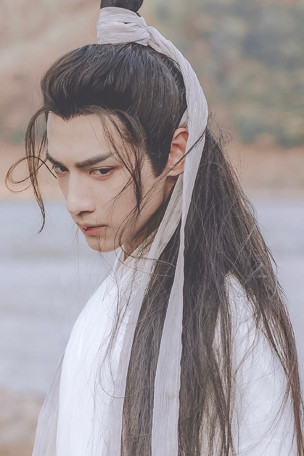 網路提及量最高「古裝美男」TOP 3：羅雲熙 飾演《香蜜沉沉燼如霜》潤玉