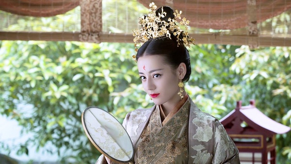 外國人評選最美「古裝女神」TOP 2:迪麗熱巴