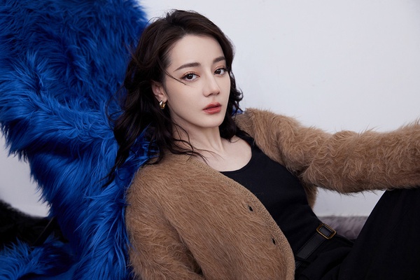 陸劇女星「影視實績」總榜TOP 7:迪麗熱巴《麻辣變形計》均集播放量2.39億