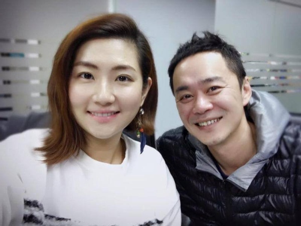 離婚後過得更好！大S再婚「酷龍」具俊曄、賈靜雯大談姐弟戀：「他讓我再次相信愛情」