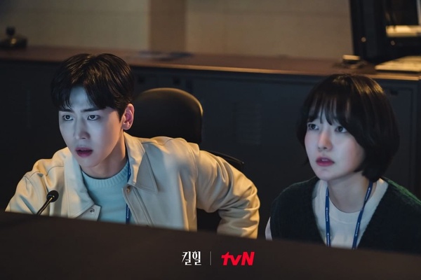 近期熱播韓劇話題度TOP10：《瘋狂愛上你》3.13%