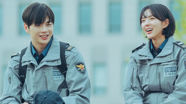 10位韓劇警察男神盤點！《警校菜鳥》姜丹尼爾帥到犯規，他從扒手變警察反轉魅力無敵