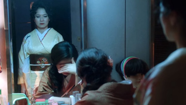 Netflix《華燈初上3》「姊妹情」比查兇手還好看!為保護愛子打群架、「光」是她們悲慘人生的避風港